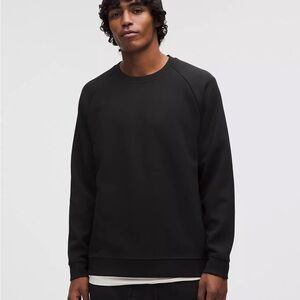 lululemon athletica Men's Classic Black Crewneck Sweater